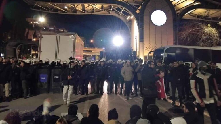 Antalya'da gözaltına alınan tüm göstericiler serbest bırakıldı