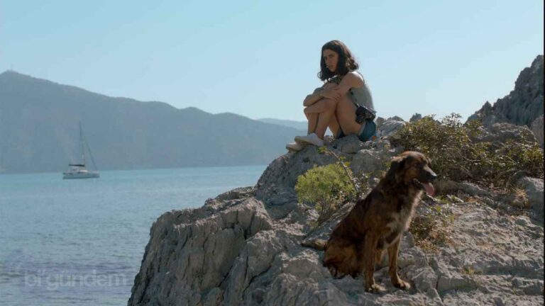Zeynep Köprülü'nün Su Yüzü Filmi Seyirciyle Buluşuyor