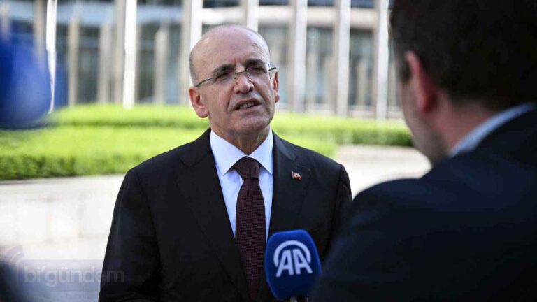Bakan Şimşek ABD ilave vergilerini olumlu buldu