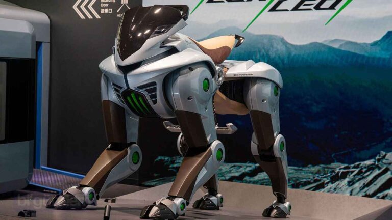Kawasaki'den Fütüristik Robot Köpek Corleo